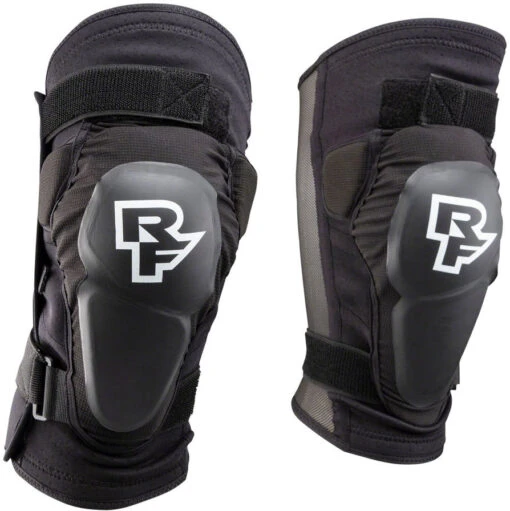 RaceFace Roam Knee Pad -Bike Gear World race face roam knee pad 374428 1