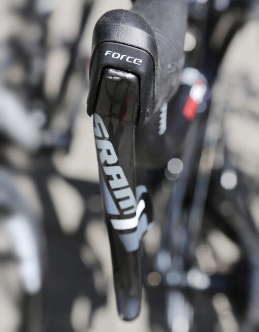 SRAM Force 22 ErgoDynamic Shifters -Bike Gear World sram force 22 ergodynamic shifters 186530 12