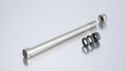 Tacx E-Thru Trainer Axle -Bike Gear World tacx e thru trainer axle 266202 1 14 4