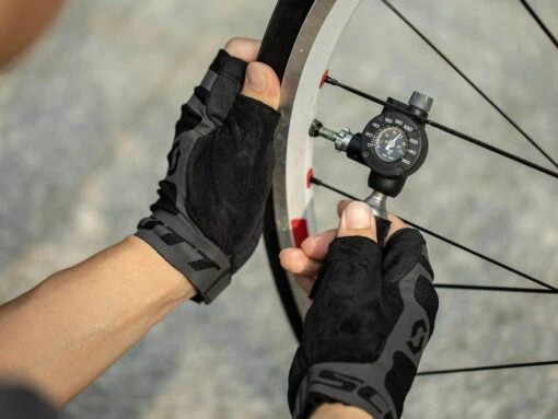 Topeak Airbooster G2 CO2 Inflator -Bike Gear World topeak airbooster g2 co2 inflator 361086 12