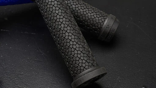 We The People Raptor Grips -Bike Gear World wethepeople raptor grips 227673 12